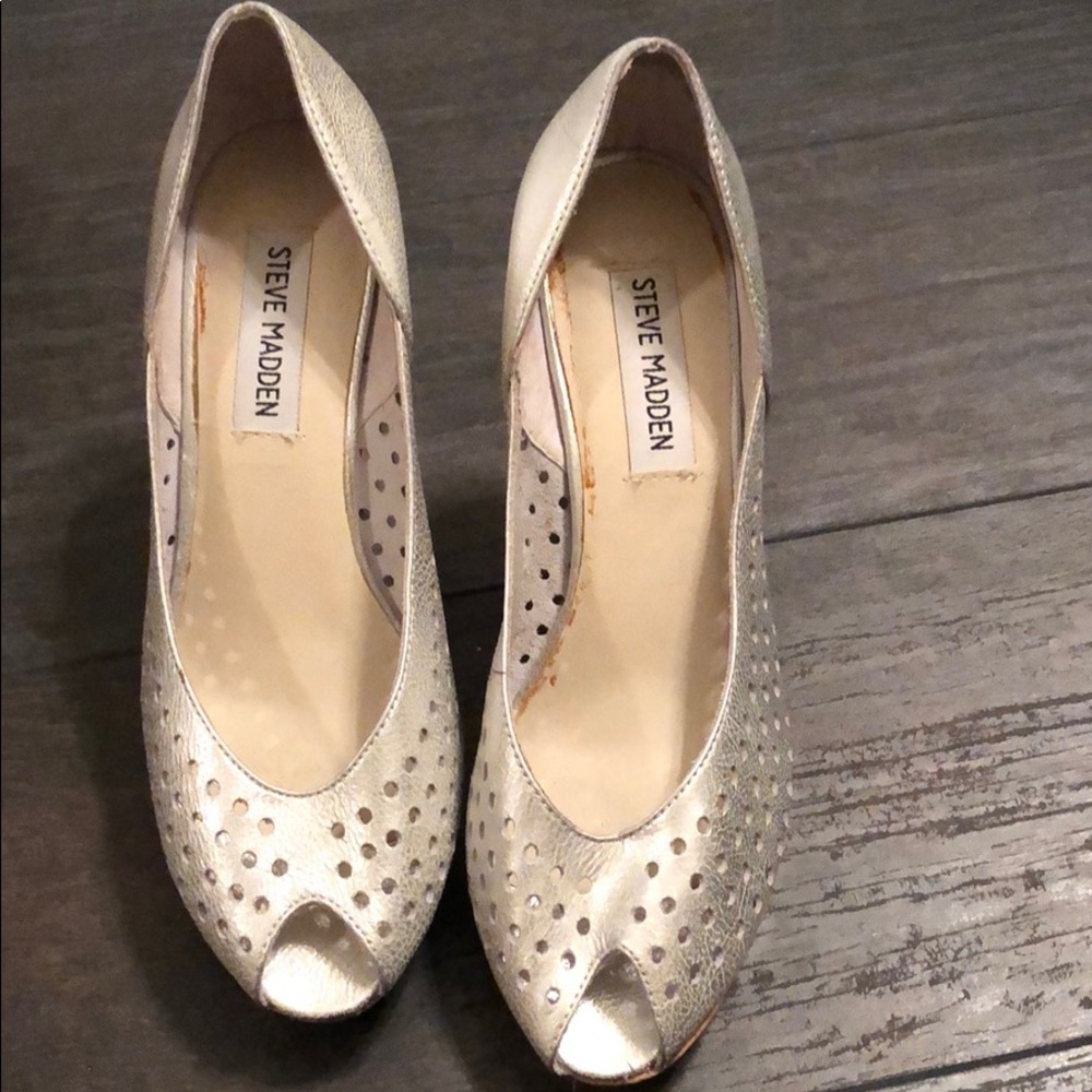 Silver and cork wedge peep toes